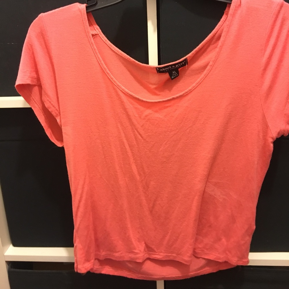 Short tee!